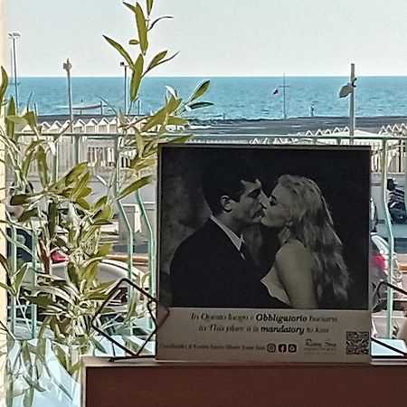 Rome Sea Διαμέρισμα Λίντο ντι Όστια Εξωτερικό φωτογραφία